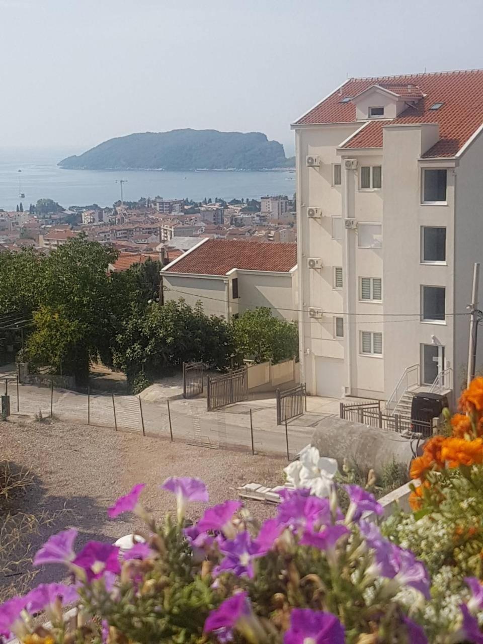 Djordjevic Hotell Budva Eksteriør bilde